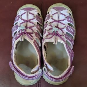 Khombu Hiking Sandals